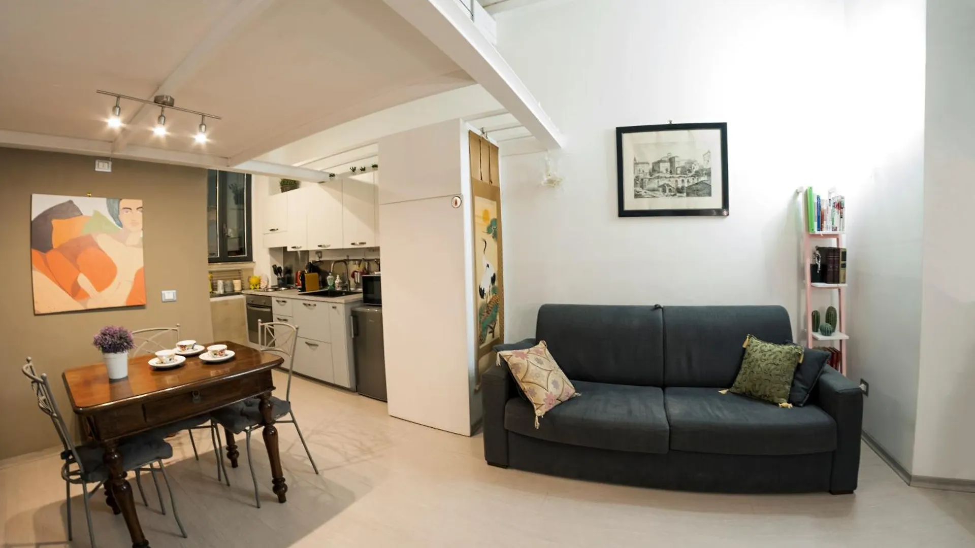 Rione Monti Casa Vacanza Rome 0*,  Italy